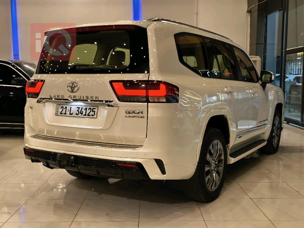 تويوتا لاندكروزر